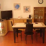 Casa Vacanze Lunatya Apartamento